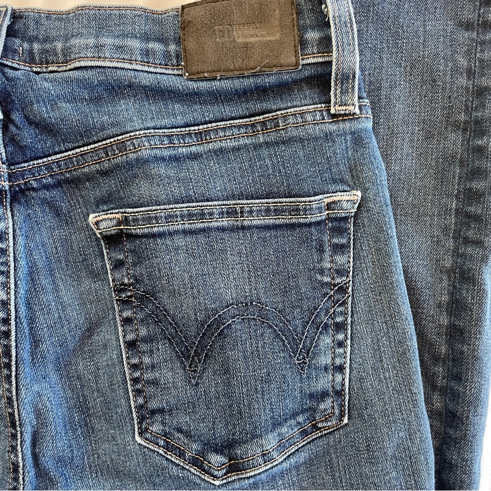 Edwin Demi Mid Rise Slim Ankle Jean - Picture 11 of 13